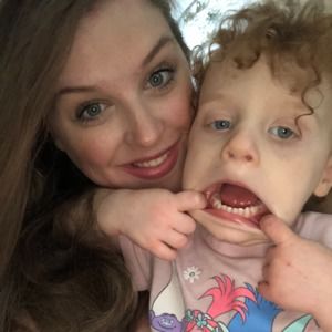 Meet your Posher, Sara